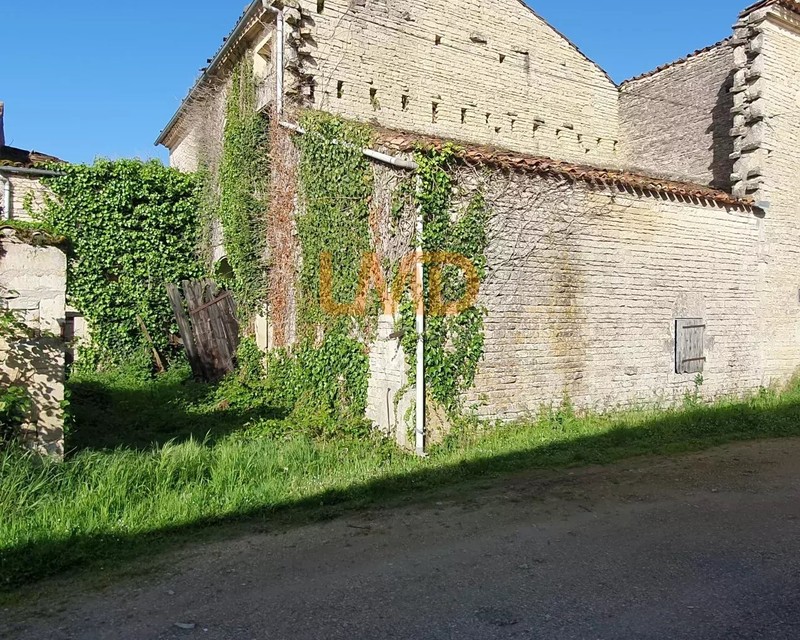 Murs de granges entre Jarnac, Sigogne et Cognac - e0e703ee-a149-46eb-952c-733727babcb8