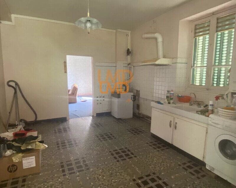 4 logements avec piscine en bordure de rivière + 2ha de bois - Immeuble 4 logements bordure de riviere