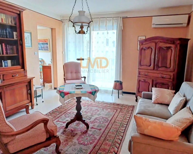 Appartement 3 Pieces Terrasse Avec Ascenseur - Garage - Climatisation - 86d6e177-2a96-4a82-bded-58e37582bb5b