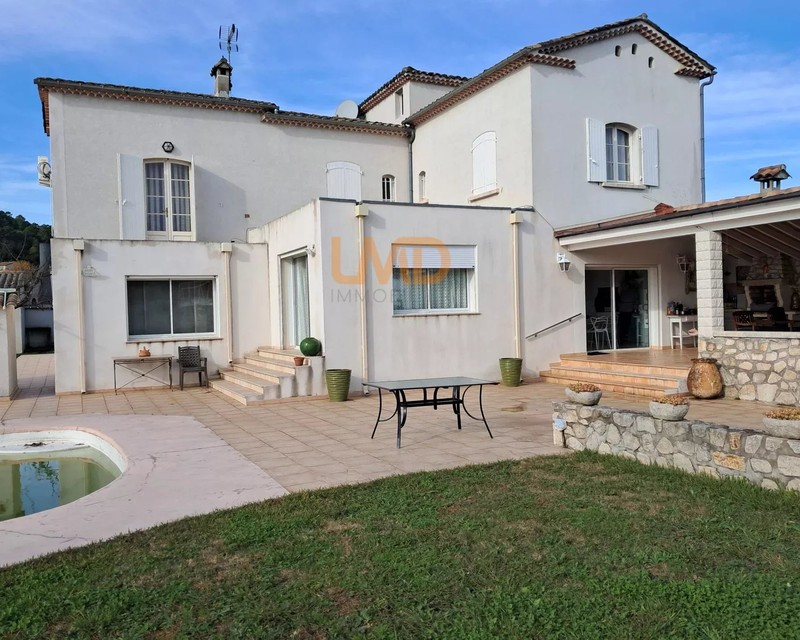 Très belle maison de caractère. - 0cad214c-05c9-46d5-9ab9-29258a478bf5