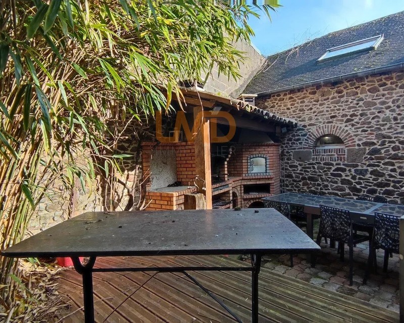 Maison de caractère avec patio intimiste – Rareté sur le marché ! - d611f001-d488-48fe-8d24-8a3c3cd4b200