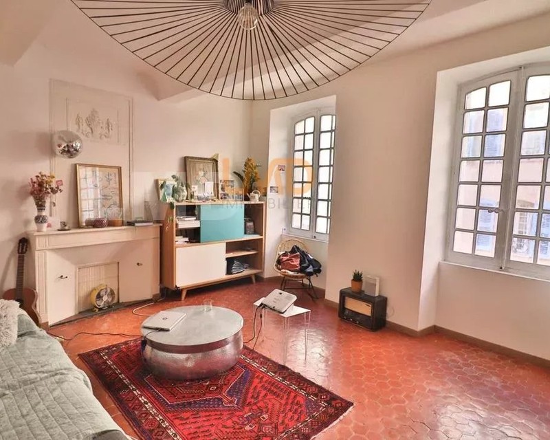 Cotignac:  appartement traversant T2 68m2  et cave 48m2 - 702e8254-3f87-4ddc-a781-051f90abc9d8