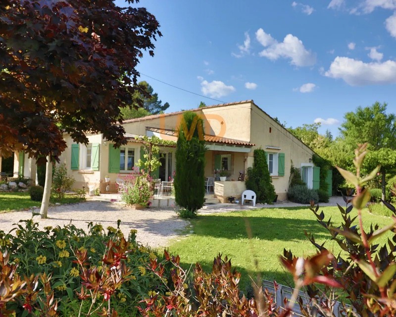 Saint Maximin: Maison T5 148m2 SUR 2500m2 - a0c7d8de-43a3-4b8e-94c6-f9e3276f5ebc