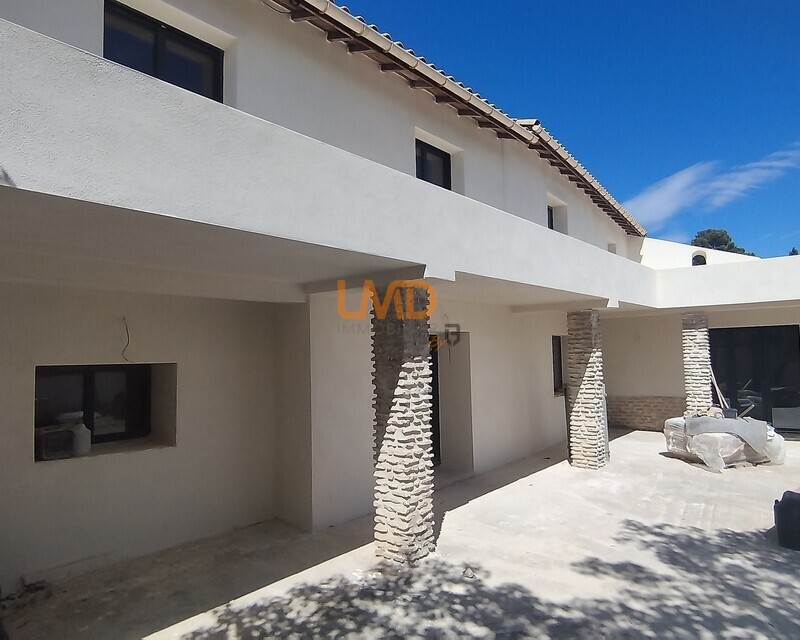 Maison rénovée, 4 chambres, piscine - Maison quartier de la Planette Nimes