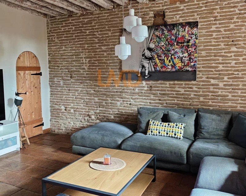 Rare : Ancien corps de ferme de 200 m² avec piscine - adbe0e99-4a34-4339-b845-d925f7e6f1a4