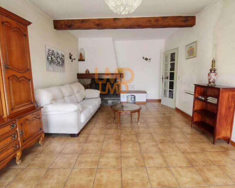 Maison de village + garage - 69d0cd8c-5aa4-4676-8b90-c4e21256b5b7