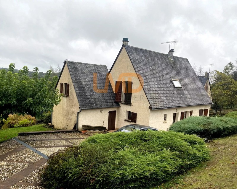 Maison 4 chambres avec garage camping car - 0e972ade-8e77-459b-bbae-3e5cbc77216d