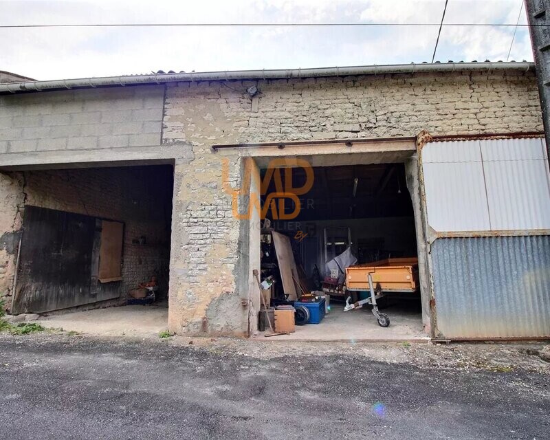Garage 100 m2  - 59a5f400-0b6e-4b34-b1a4-f4e0f2aab74c