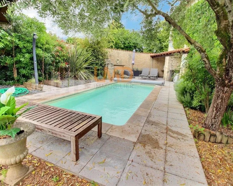 Maison de Charme avec Piscine - 003ea778-64a4-45df-a97d-a4305e50075a