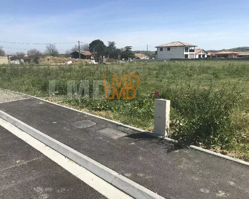Terrain constructible à Rieux Volvestre Lot 5 - e2477cd7-2e62-4675-86e3-edc37a5a1f10