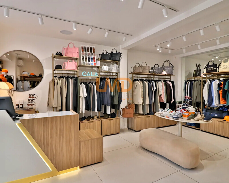 Fonds de Commerce - Prêt à Porter, Equipement à la Personne - Ia generated 1761928685