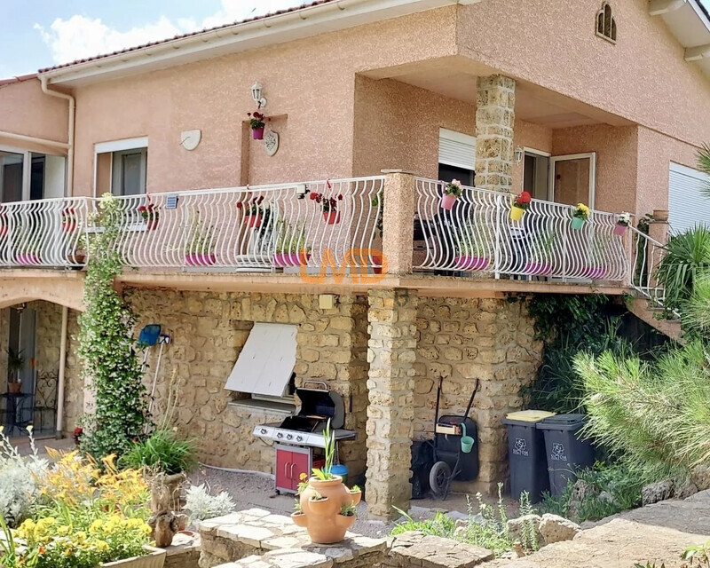 Élégante villa 176 m², piscine, 3 grands garages, appartement  - Picture-85463783-35