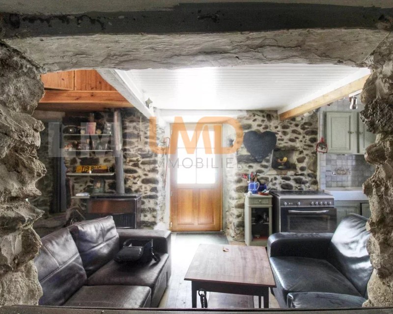 Maison de village + terrasse - 6a3b7f9c-e3cd-46d1-87d4-9a2d615b231b