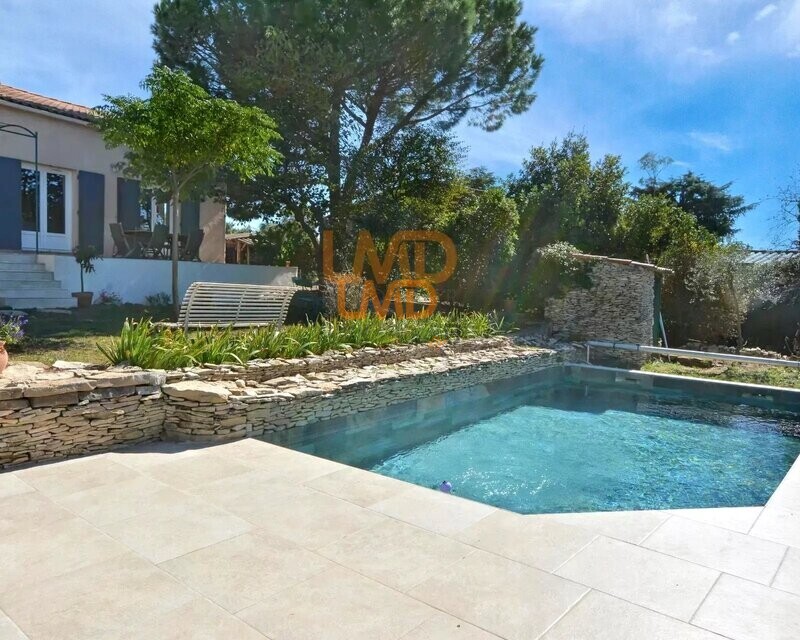 Maison plain pied  terrain de 1000 m2  Piscine - 0017f5f7-4517-4d42-8284-b225eda4f8f9