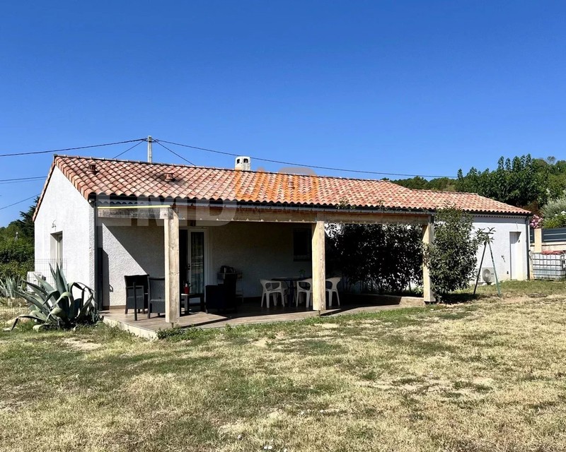 Villa 3 chambres de plain pied et bien exposée sur terrain de 1300m2 - 52e5db3a-7d47-4405-84b7-7290b6766f6e