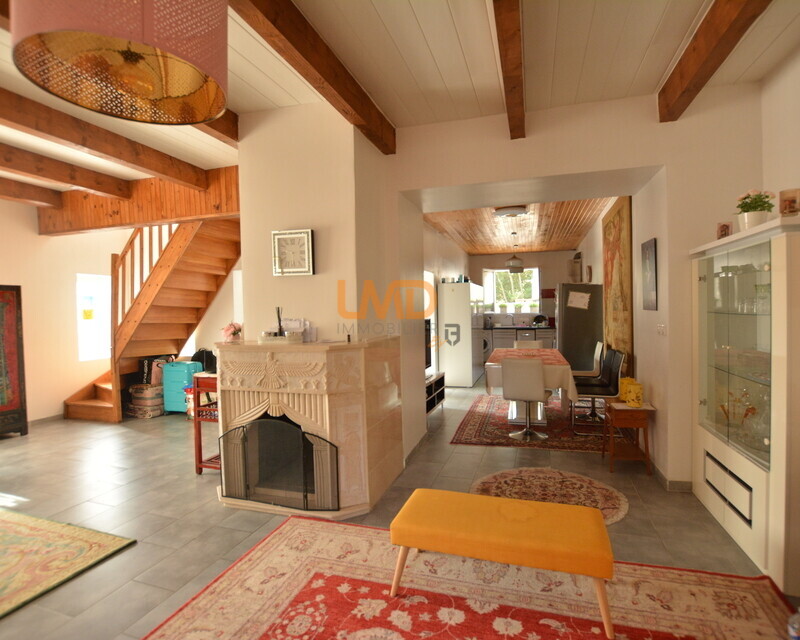 Maison 4 P SUR 1500M2 - Vez 4288