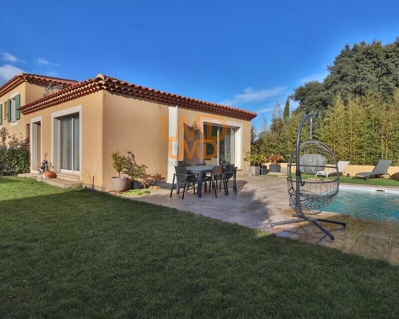 Maison avec piscine et double garage dans un environnement calme - 46e83193-87bb-4b34-afcb-11b277e2f5ba