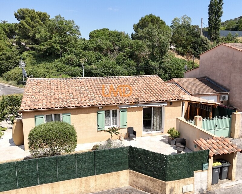 Brignoles: maison plein pied 77m2 et garage 24m2 - 4a07b120-2a40-4540-a0c2-894f3fbbd306 1 201 a