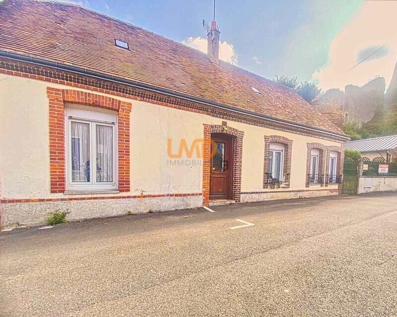  Plain pied - 1 chambre  possibilité de deux - un grand garage  - 2181ab24-f6e4-4f0a-8b3f-70cb6b28c10e