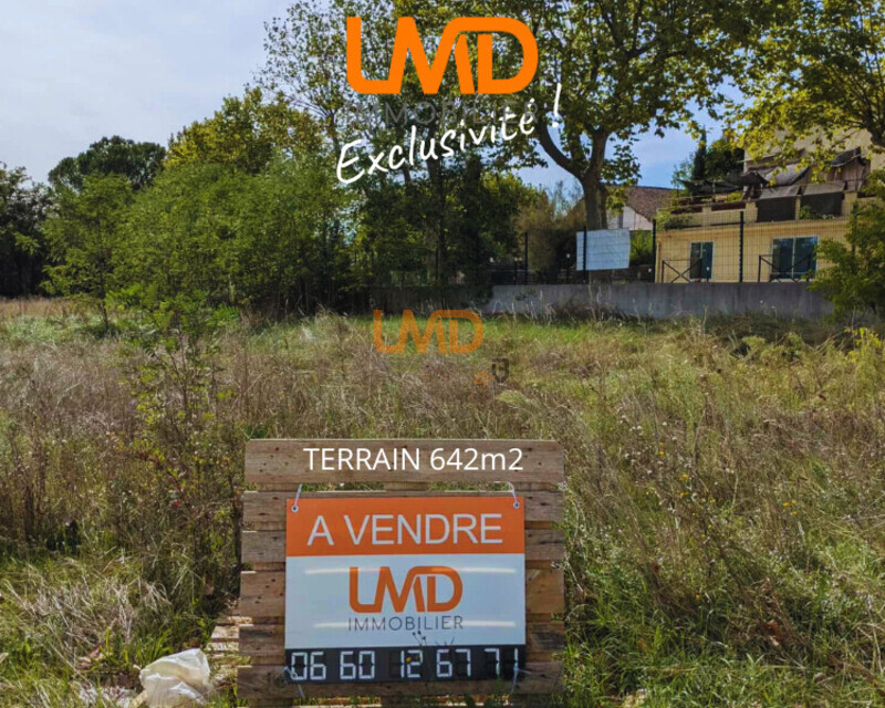 Terrain constructible de 642m2 - 102