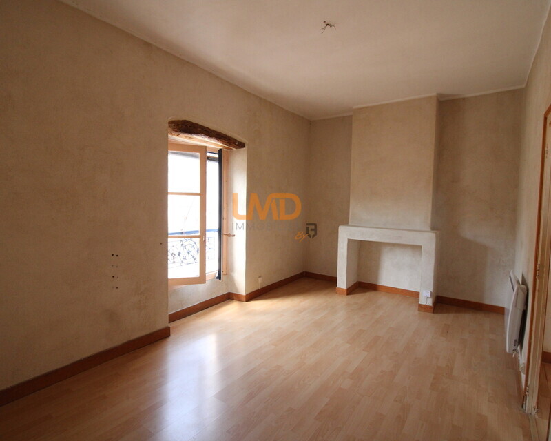 Sauve appartement dans maison de village - Img 4998