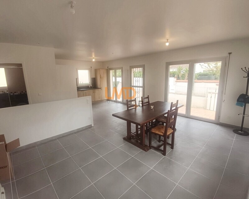 Villa plain-pied en bord de mer. - 1000022525