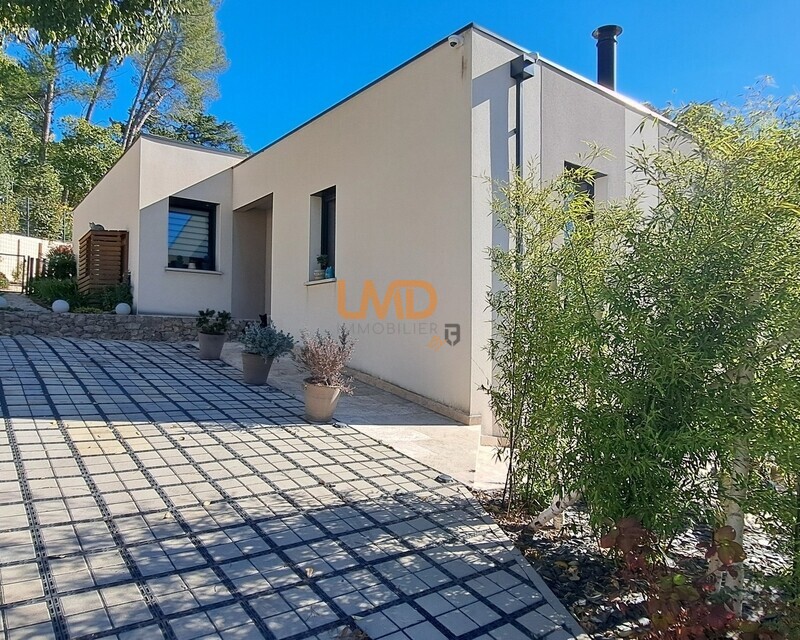 un cadre recherché  - 20251028 115705