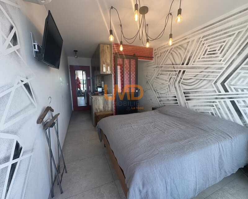 Village naturiste - Port-Soleil - Studio tout equipé refait à neuf. - Ps 585 séjour vitrine